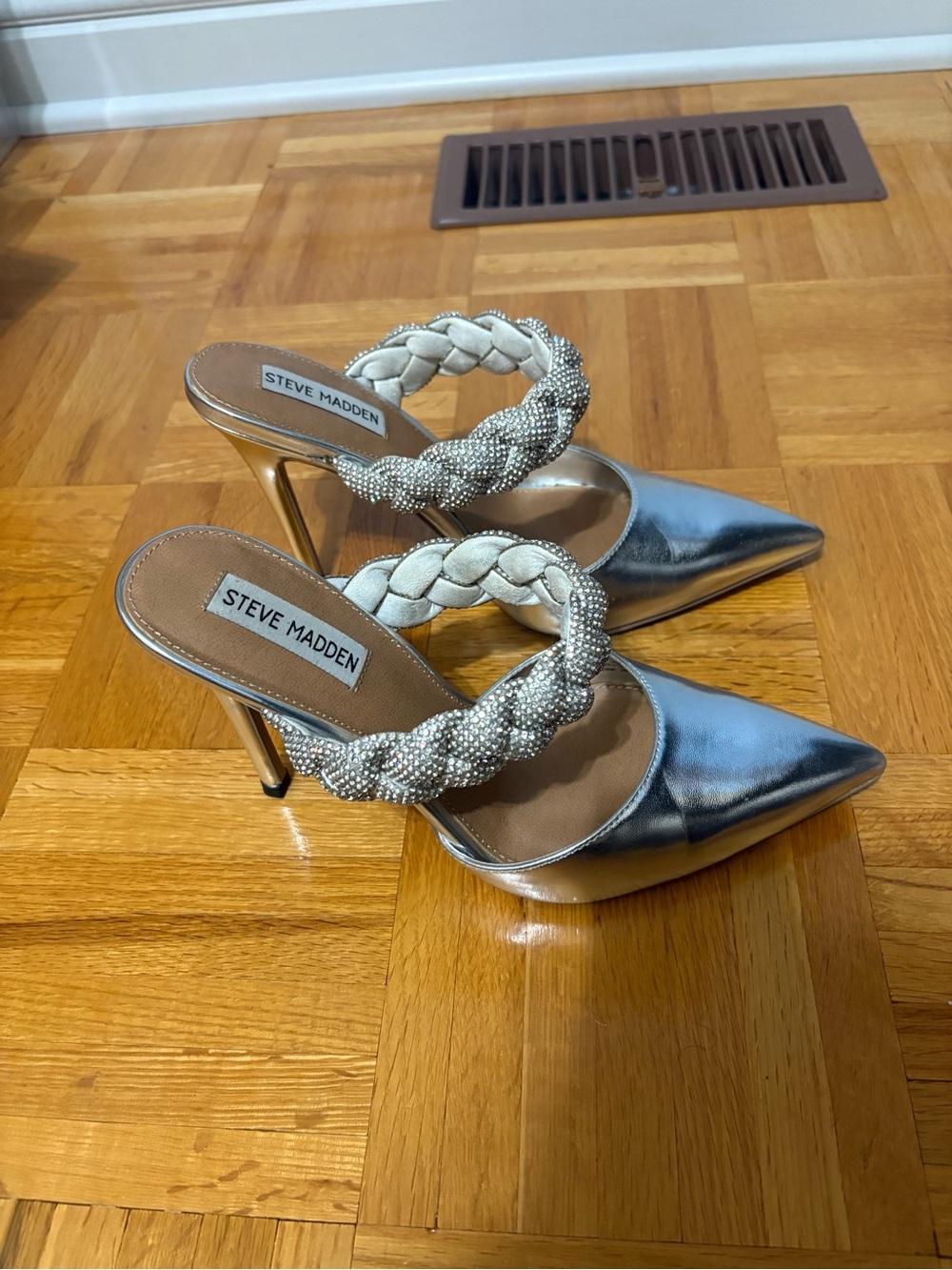 Steve Madden Silver Braided Beaded Pointed Toe Mules